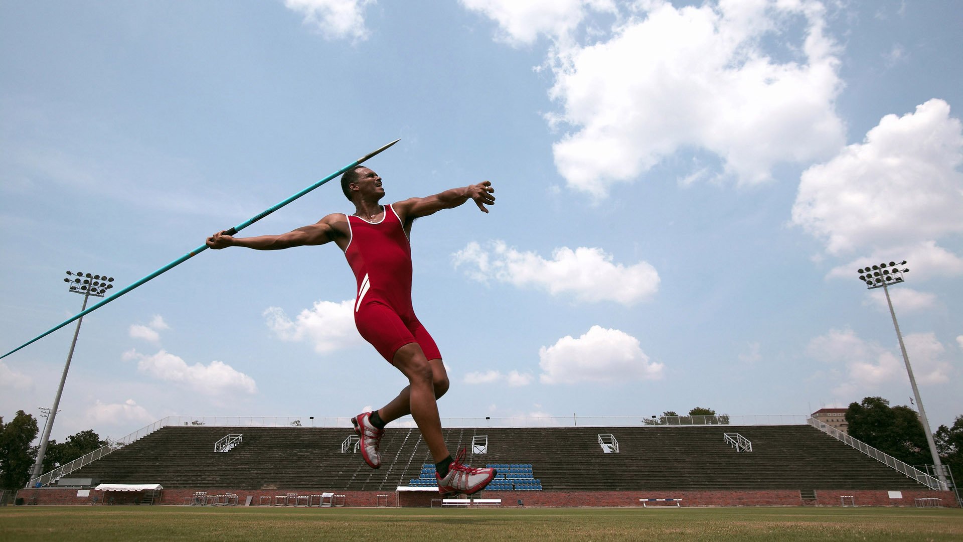欧文如入无人之境，黄蜂防线在他面前形同虚设