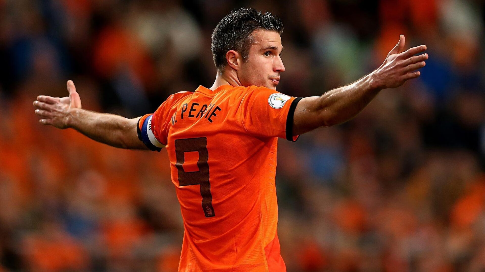 开云APP-生死战的双重奏，卡塔尔足球逆袭与门迪篮球统治—体育赛场上的英雄时刻